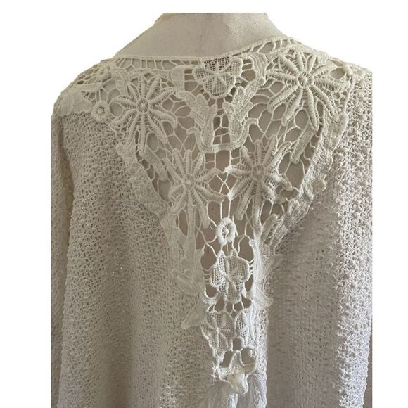Chico’s Cream Lace Sequin Embellished Catdigan Sweater Size Medium (2) - Picture 4 of 6